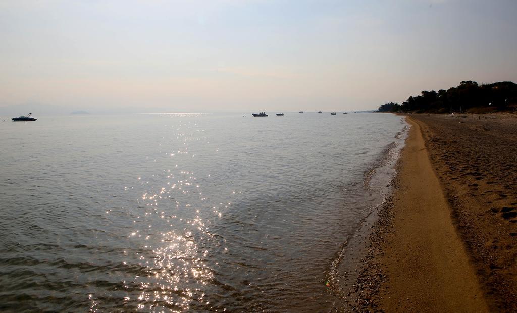 Beach Front Chanioti Поліхроно Екстер'єр фото